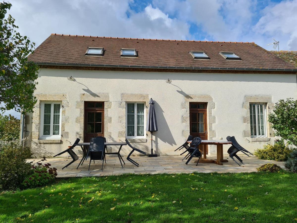 Gite Familial En Ferme Avec Jardin, Proche Foret Et Canal D'Orleans - Label Tourisme Et Handicap - Fr-1-590-7 Chailly-en-Gatinais Luaran gambar